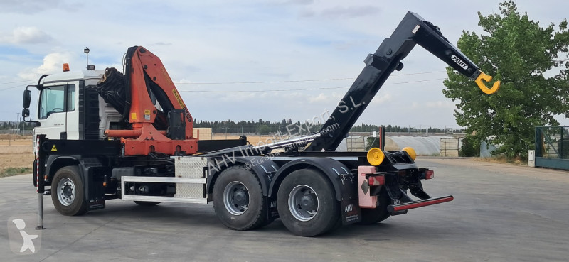 MAN 310 truck