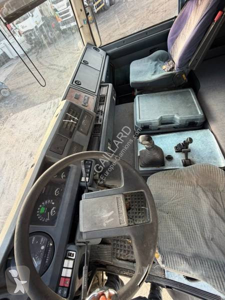 Renault 385 TI truck