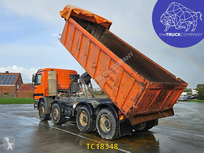 Mercedes 3235 truck