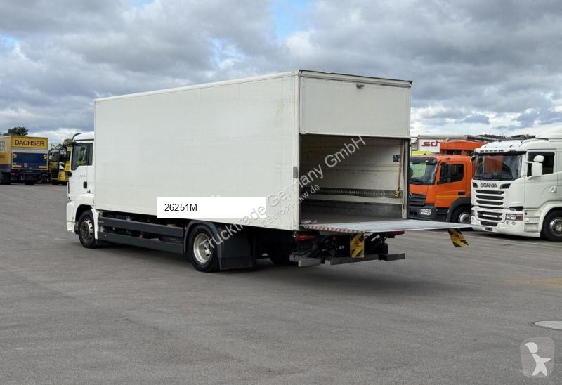MAN TGS 18.400 4x2 Koffer AHK truck