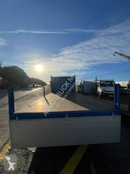 Lastbil Iveco 100 E 18