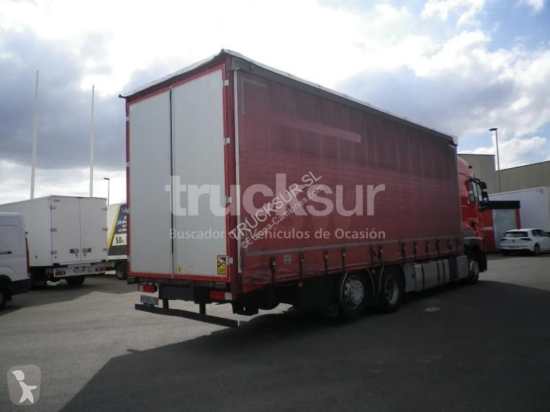 Renault T480 HIGH SLEEPER CAB R6X2 truck