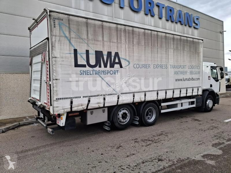 Renault D320.26 truck