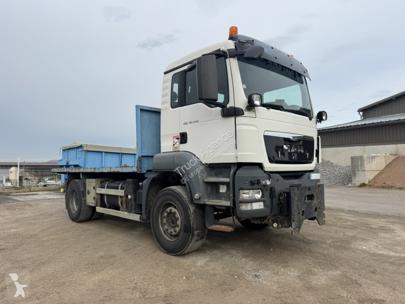MAN  truck