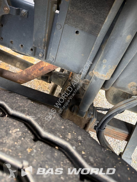MAN le 14.220 truck