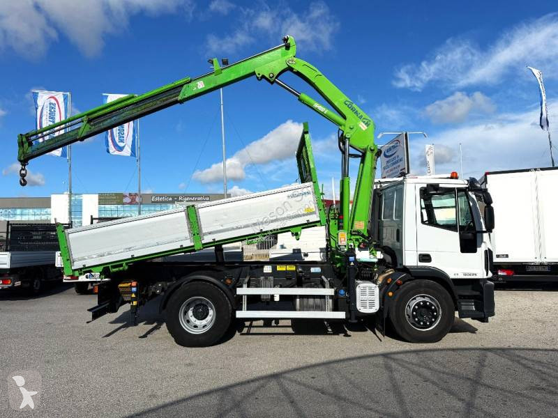 Iveco 180 E 25 K tector truck
