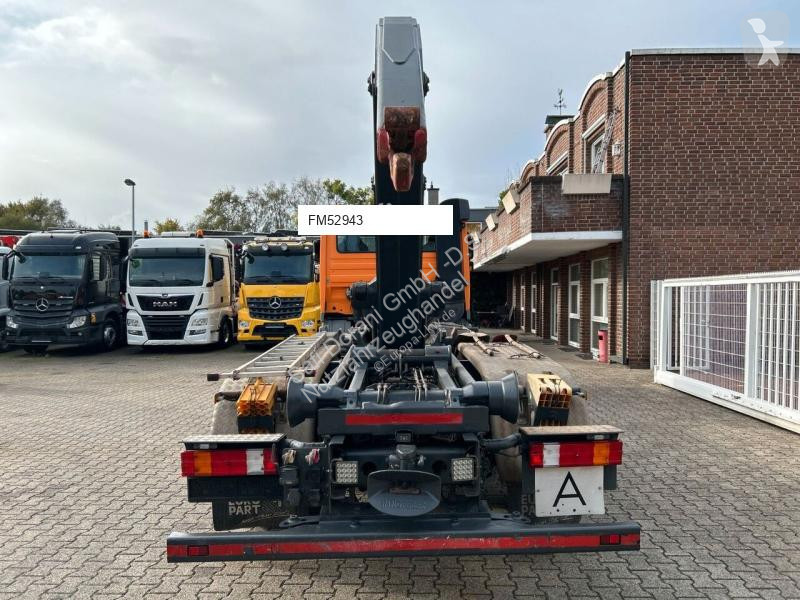 Vrachtwagen Mercedes RK 2070