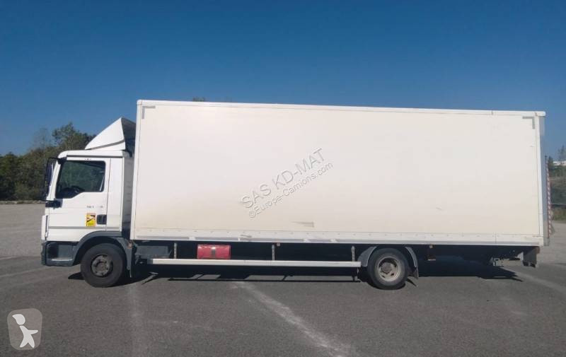 MAN  truck
