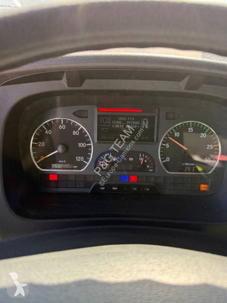 Kamion Mercedes 2533