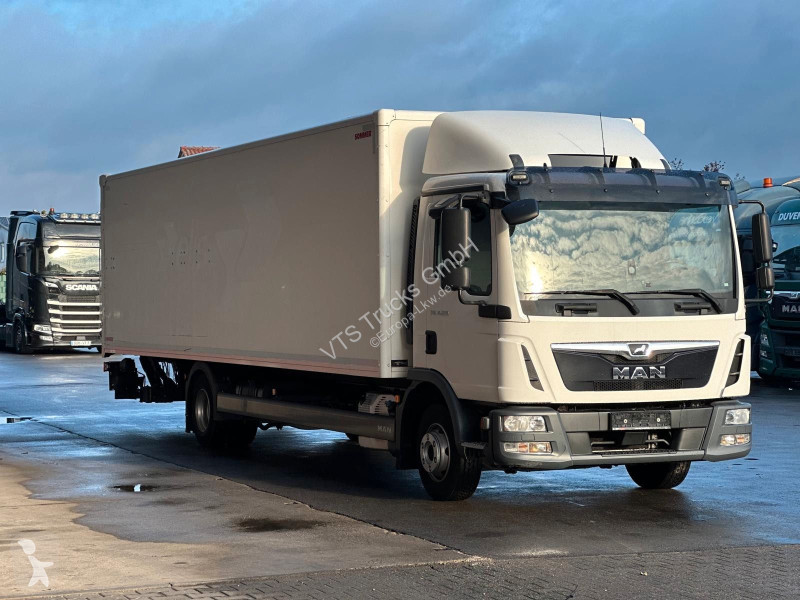 Kamion MAN 10.220 4x2 BL Koffer/LBW/EBA/LGS
