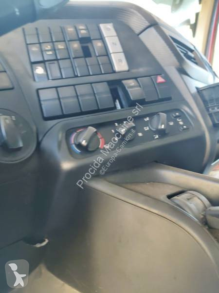 Iveco AD 260 S 31 truck