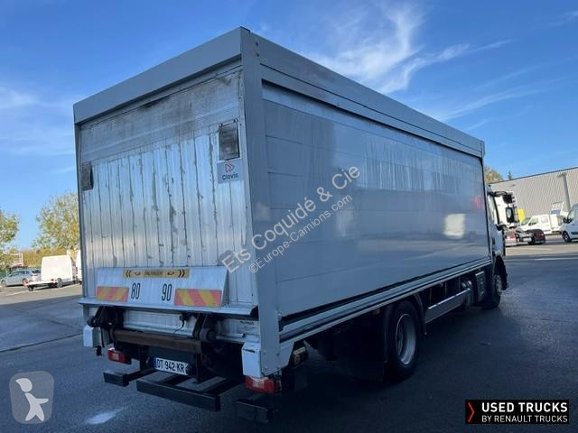 Lastbil Renault D Wide