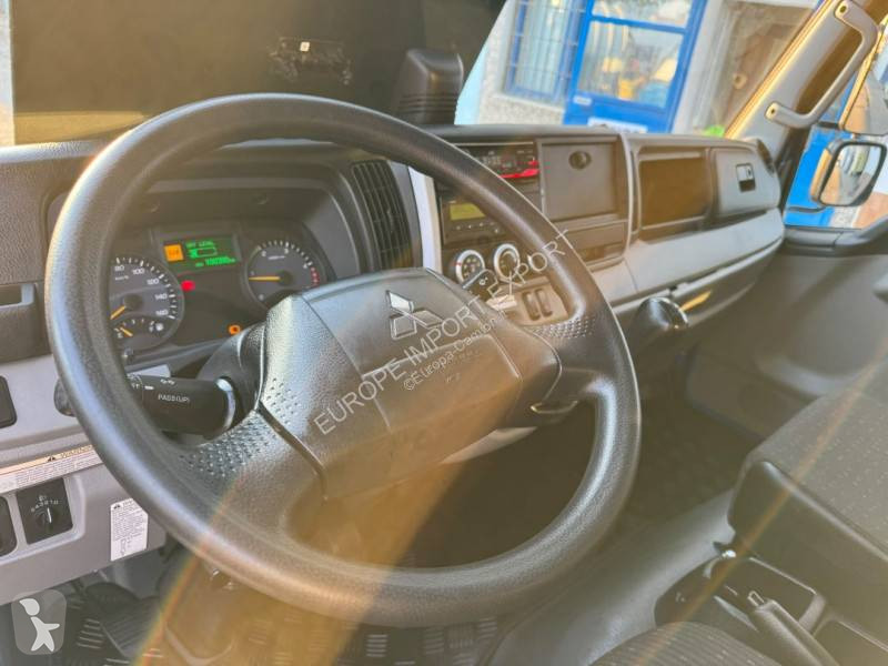 Mitsubishi Fuso 7C18 truck