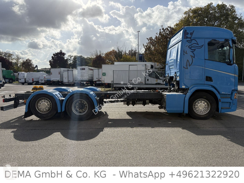 Vrachtwagen Scania R...
