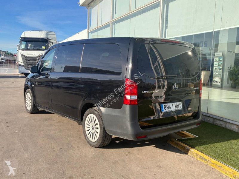 Lastbil Mercedes VITO 114