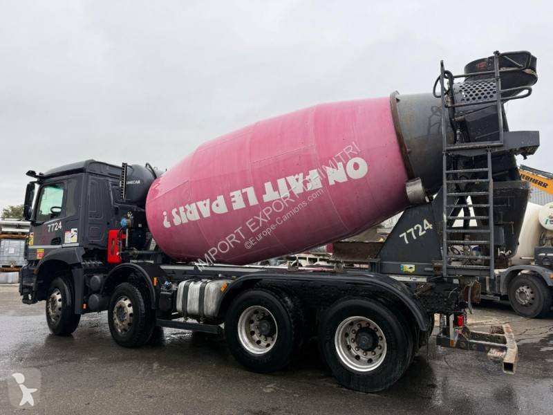 Beton Mercedes 3243
