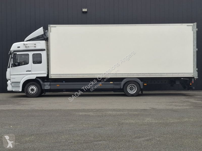 Kamion Mercedes 1530 Fourgon BigSpace 2.30M