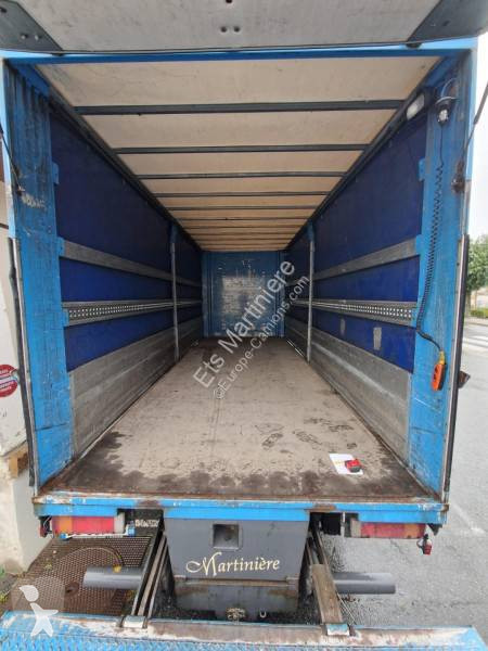 Vrachtwagen Renault 270 DCI