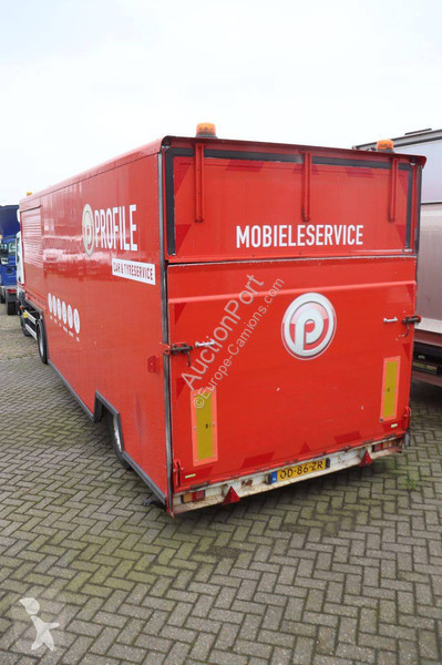 Vrachtwagen Nissan