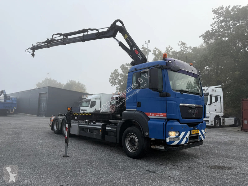 Teherautó MAN 28.360 6x2 Hiab 220C crane, NCH