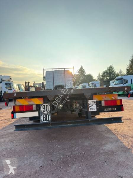 Teherautó Renault 320 DCI