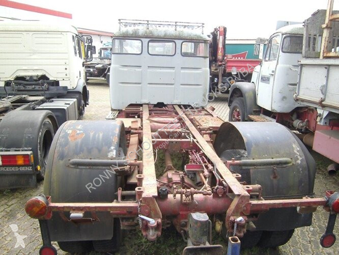 Kamion  V5 4x2 Saurer V5 4x2