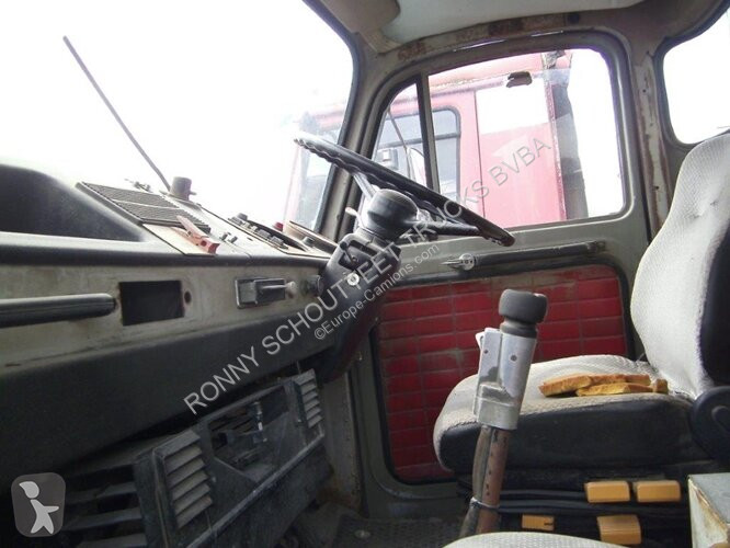 Vrachtwagen  V5 4x2 Saurer V5 4x2