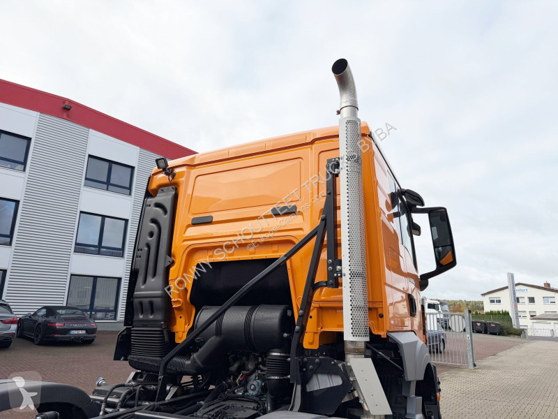 شاحنة MAN TGS 41.440 8x4 BB CH TGS 41.440 8x4...