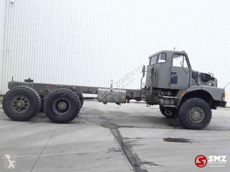 Camion Volvo N 10 6x4 4490 km ex army chassis