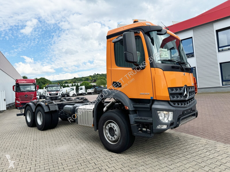 Kamion Mercedes Arocs 2633 6x4, Automatik, 2x...