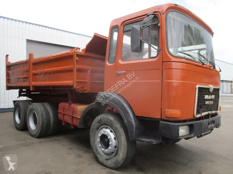 Kamion MAN 6x4 , 3 way tipper , ZF Manual ,...