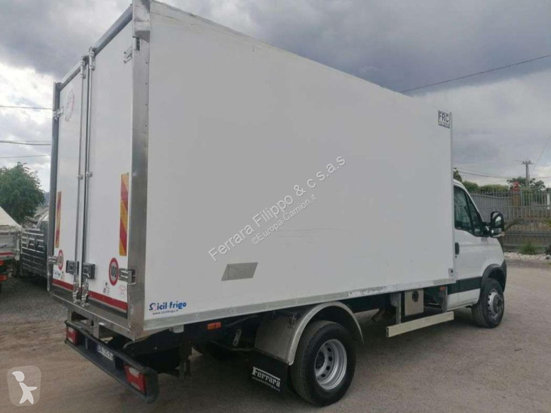 Грузовик Iveco 60C18