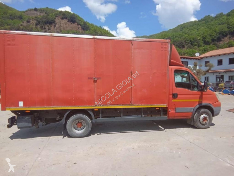 Kamion Iveco 65C/E4 SCATTOLINI