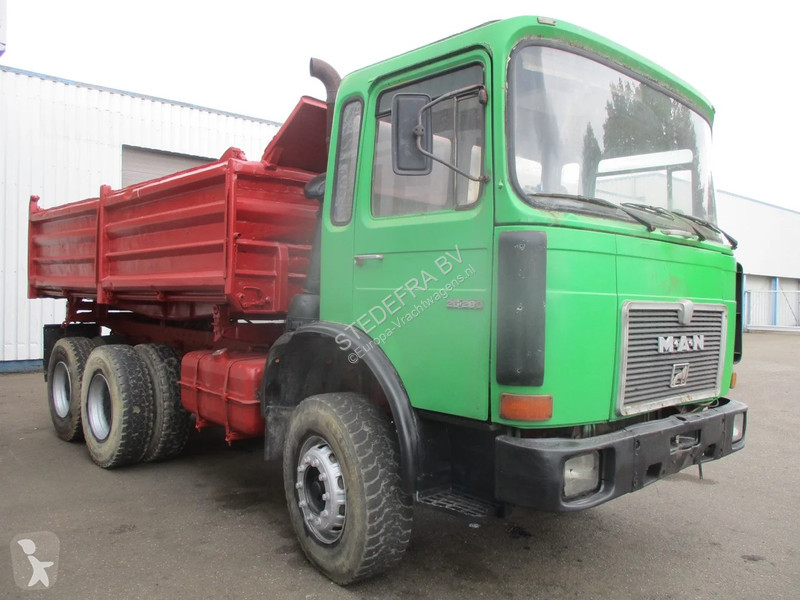 Kamion MAN Manual , 6x4 , 3 Way Tipper , Spring...