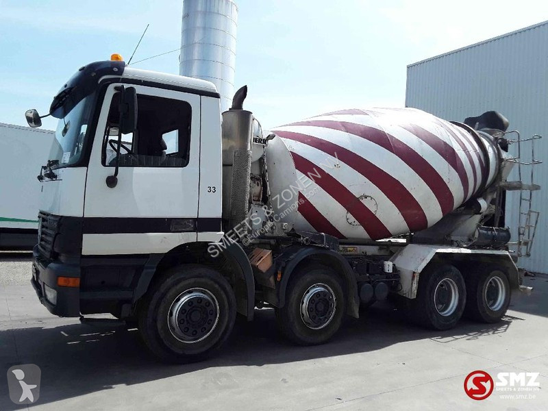 Camion Mercedes 3235