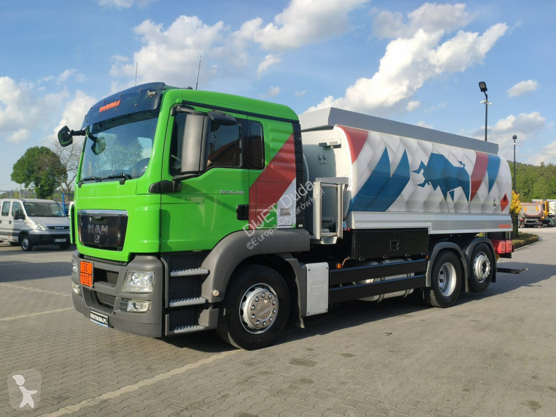 Lastbil MAN TGA 26.400 Autocysterna z...