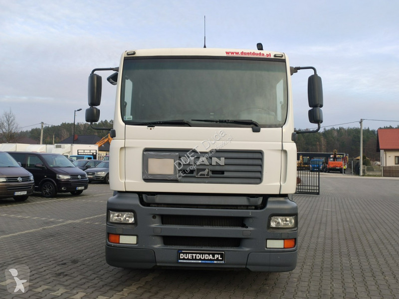 Lastbil MAN TGA 26.310 Autocysterna z Dystrybucją