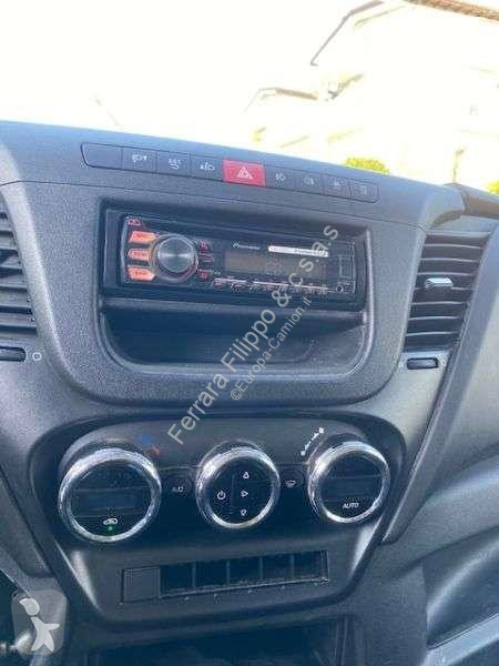 Veicolo commerciale Iveco 35c14N