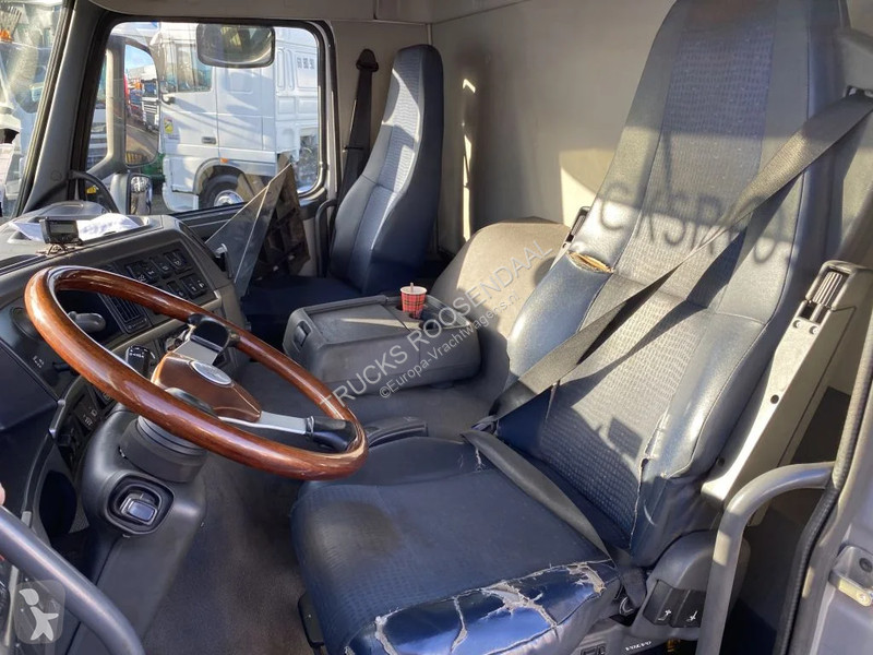 Camion Volvo 370 + Euro 5 + Palfinger Z-Q170...