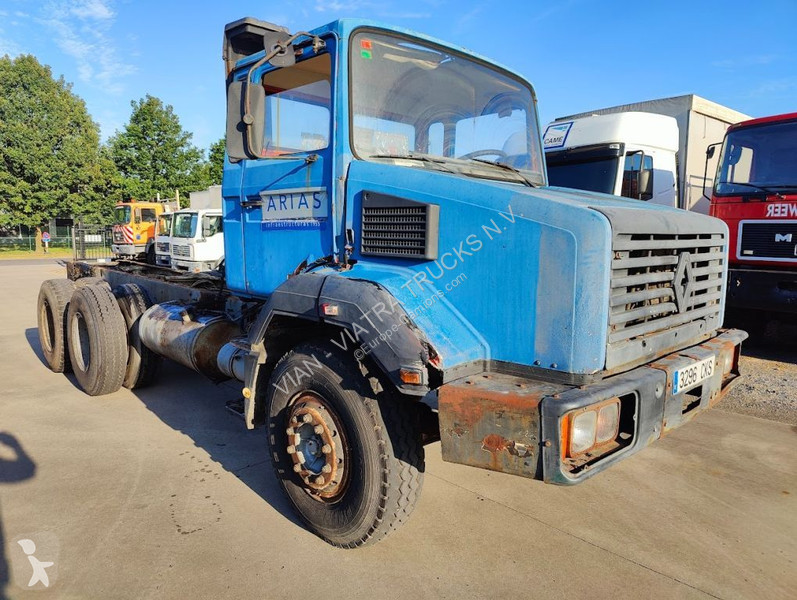 Kamion Renault C 260-26 6X4