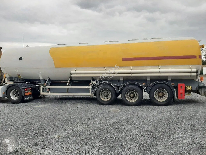 Návěs Stokota FUEL TANK 42000 L - 5 COMPARTMENTS