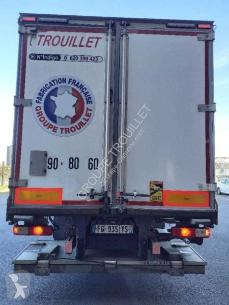 Kamion Renault 19 TONNES 280 CV HAYON 2 PORTES AR