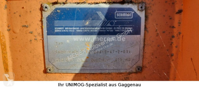 Uitrusting voor vrachtwagens  Schneepflug...