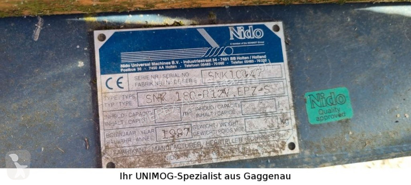 Uitrusting voor vrachtwagens  Schneepflug...