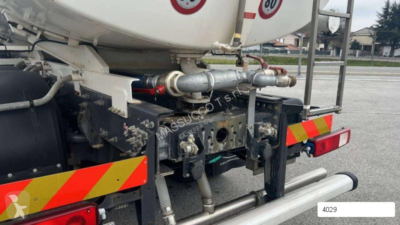 Kamion Renault KERAX 6X4
