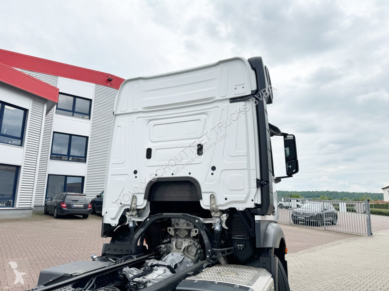 Kamion Mercedes Actros 2545 L 6x2 Actros 2545 L...