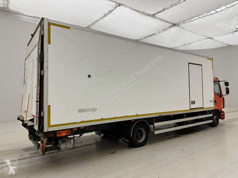 Kamion Renault D12.210