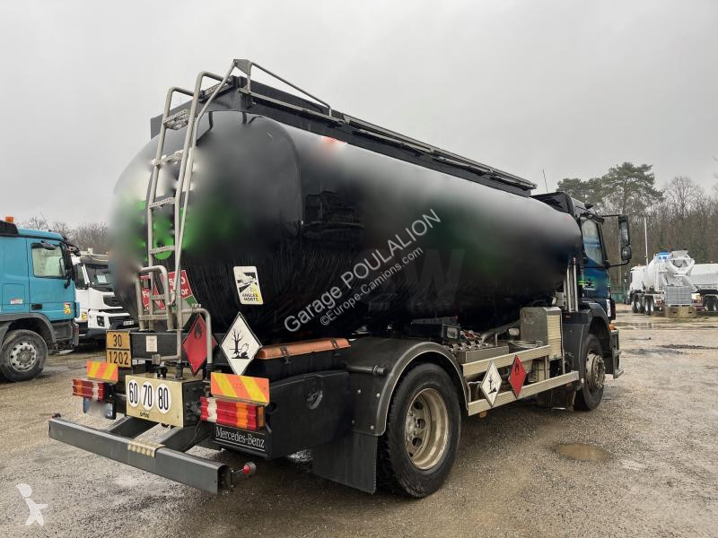 Camion Mercedes 4x2 citerne 13000L 5 cpt
