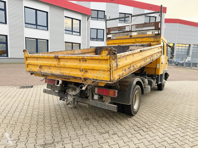 Camion MAN LE 8.180 4X2 BB Doka LE 8.180 4X2 BB...
