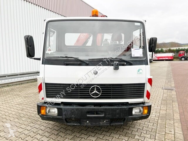 عربة نفعية Mercedes 811 K 4x2 811 K 4x2